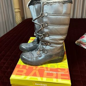 Gray Baretrap sport faux fur lined boots size 10